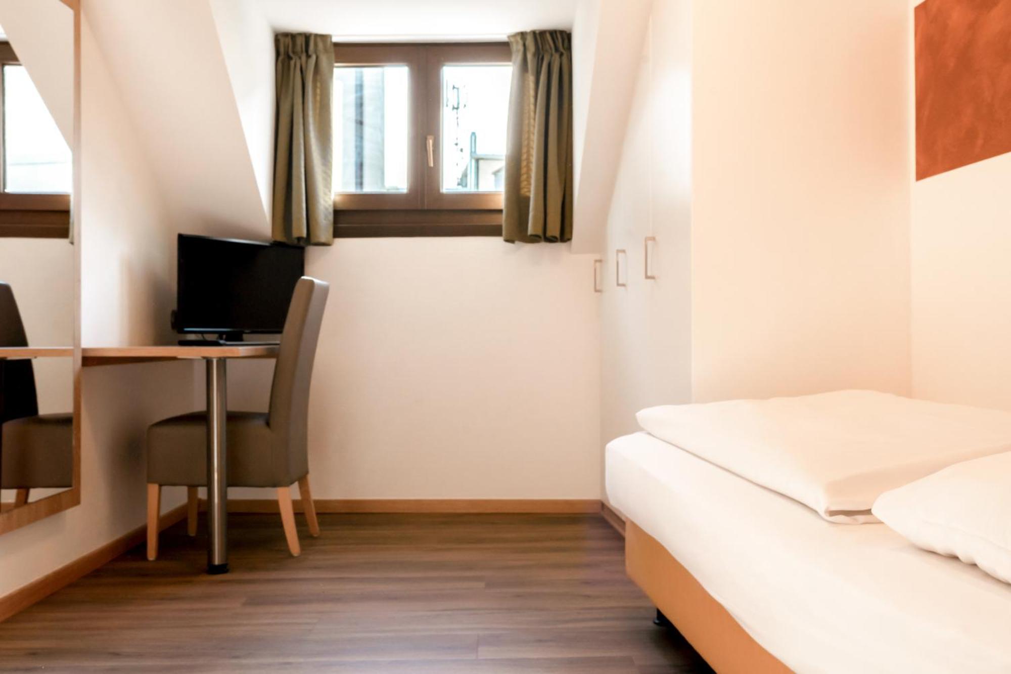 Feichter Hotel & Bistro Bolzano Rom bilde